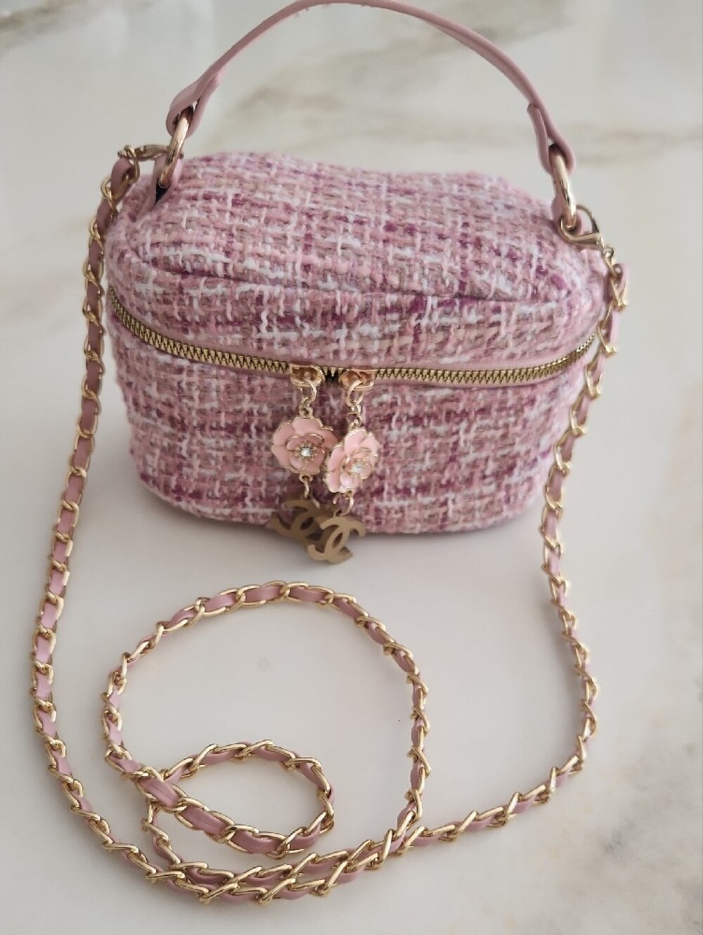 Pink Tweed Mini Vanity Crossbody Bag with Floral Charms..so Pretty! - Picture 2 of 11